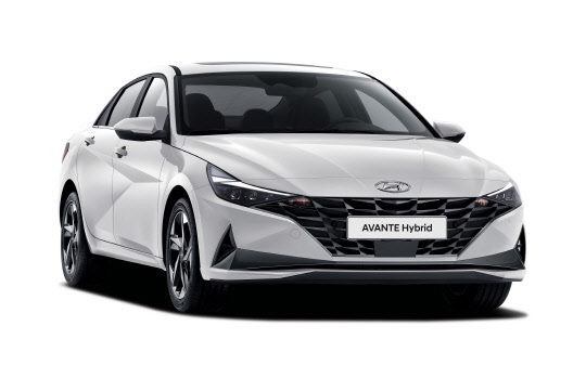 7시대 아반떼 하이브리드 모델. 현대자동차 제공